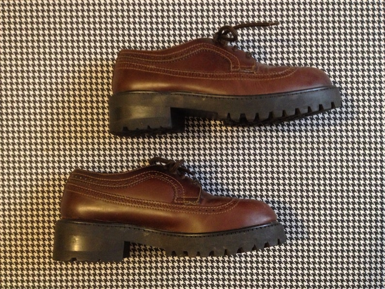 leather Women/'s size 8.5 in dark brown lug sole wingtip spectator oxfords 1990/'s heavy