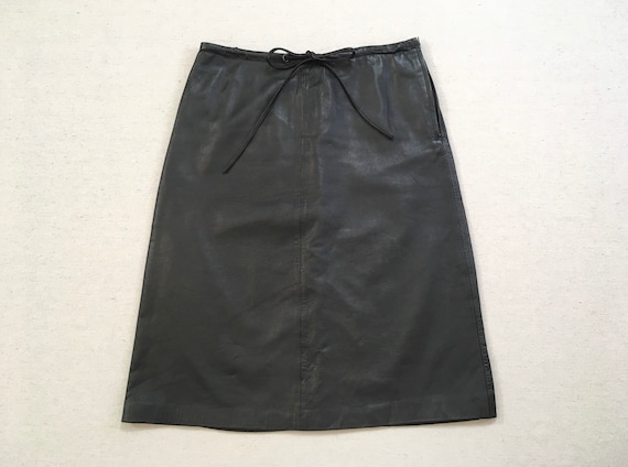 1990's, leather, A-line skirt, in black