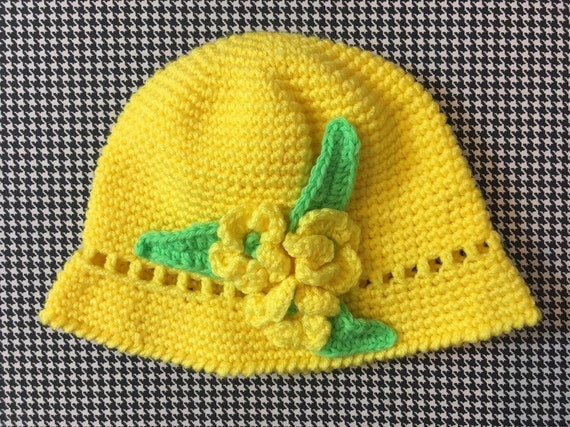 1970's, crocheted cloche hat, with 3D flowers, in… - image 8