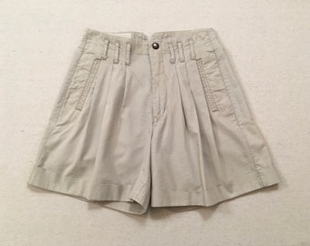 1990's, pleated front, cuffed leg, cotton shorts, in pale khaki, by Tarazzia