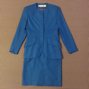 1990's, woven, rayon, blazer and pencil skirt suit, in azure blue, by Liz Claiborne, Women's size 4
