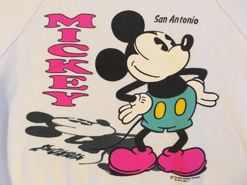 Mickey Mouse \u201cSan Antonio,\u201d sweatshirt in white 1980/'s Women/'s size Large
