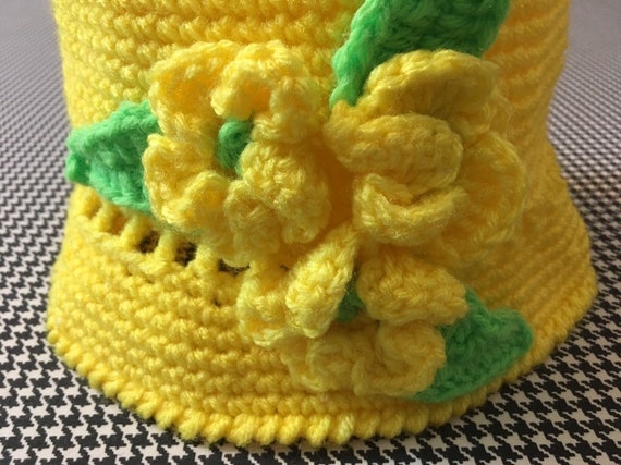 1970's, crocheted cloche hat, with 3D flowers, in… - image 2