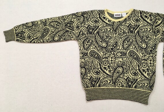 1980's, sweater in pale yellow and black, paisley… - image 8