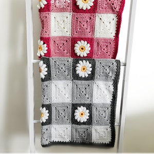 PDF PATTERN Make this pretty Gingham & Daisies crochet granny squares baby blanket Flower motifs Instant digital download... image 2