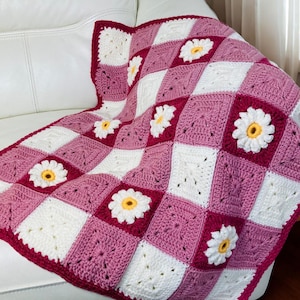 Crochet Pattern Gingham & Daisy Granny Square Baby Blanket, Includes Video Tutorial and 3 Size Options