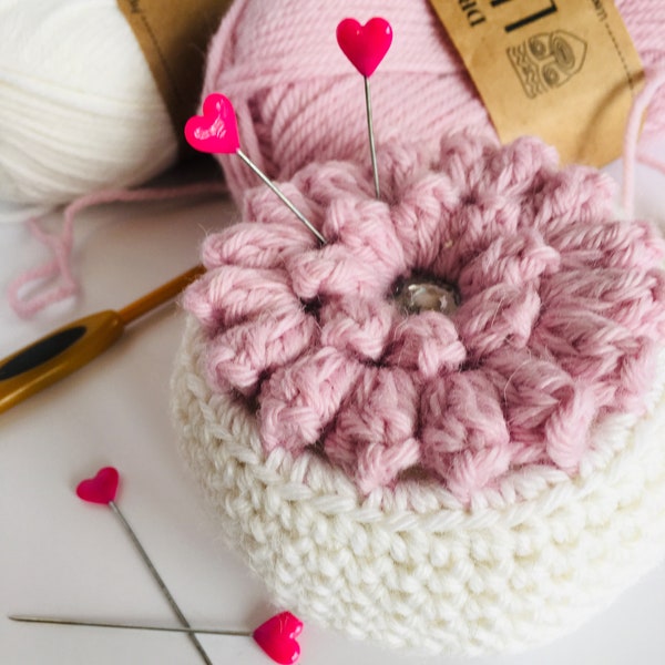 PDF PATTERN Crochet Pincushion - Pretty popcorn flower design- photo tutorial - Digital download...