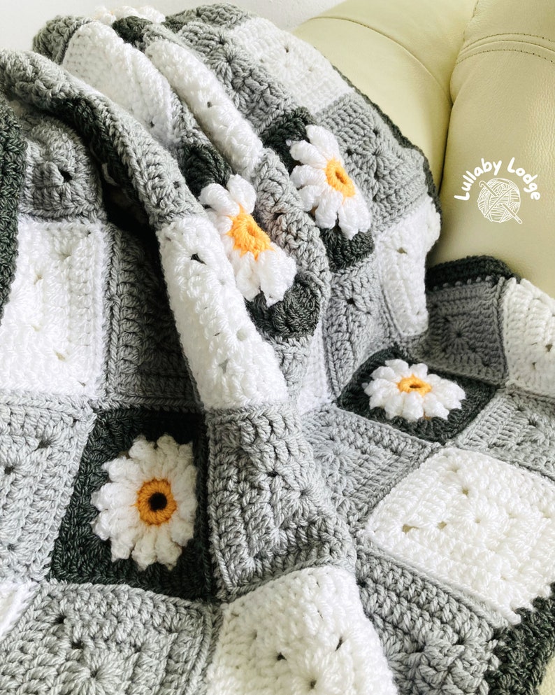 PDF PATTERN Make this pretty Gingham & Daisies crochet granny squares baby blanket Flower motifs Instant digital download... image 4