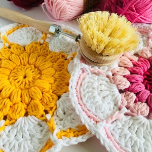 PDF Crochet Pattern Starburst Daisy Dishcloth / Washcloth / Coaster Digital download... image 3