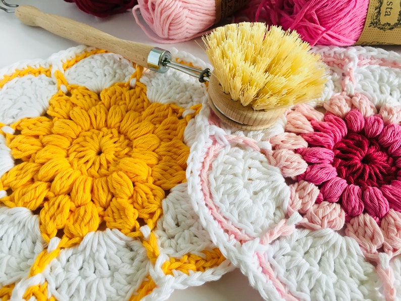 PDF Crochet Pattern Starburst Daisy Dishcloth / Washcloth / Coaster Digital download... image 3