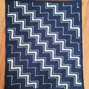PDF Crochet Pattern: Diagonal Chevron Blanket, crochet C2C blanket pattern, crochet corner to corner blanket pattern, INSTANT DOWNLOAD