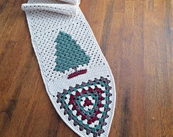Crochet Table Runner Pattern | Crochet Christmas Table Runner | Retro Decor  |  Granny Stitch Crochet | PDF Crochet Pattern