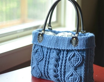 Crochet Pattern: "Totally Textured" Cabled Bag