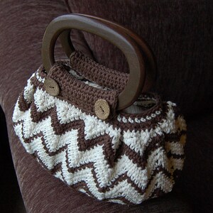 Crochet Pattern: chasing Chevrons Handbag / Purse, Permission to Sell ...