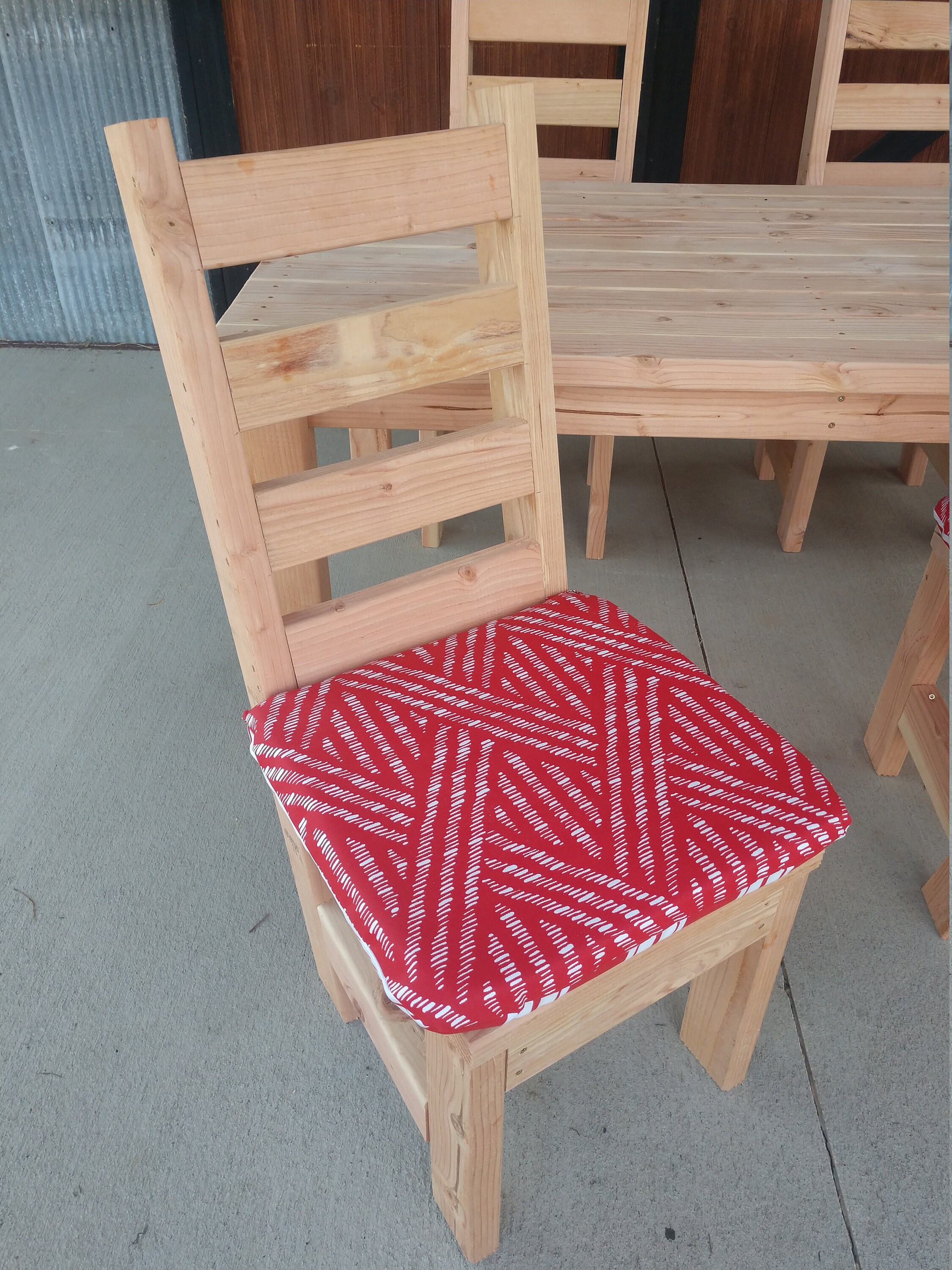 2 x 4 patio-veranda tafel- en stoelsetplannen - eenvoudige, gemakkelijke  plannen voor een ongelooflijk goedkope en mooie doe-het-zelf terrastafel  gemaakt van 2x4's! - Etsy België, image size:2250x3000