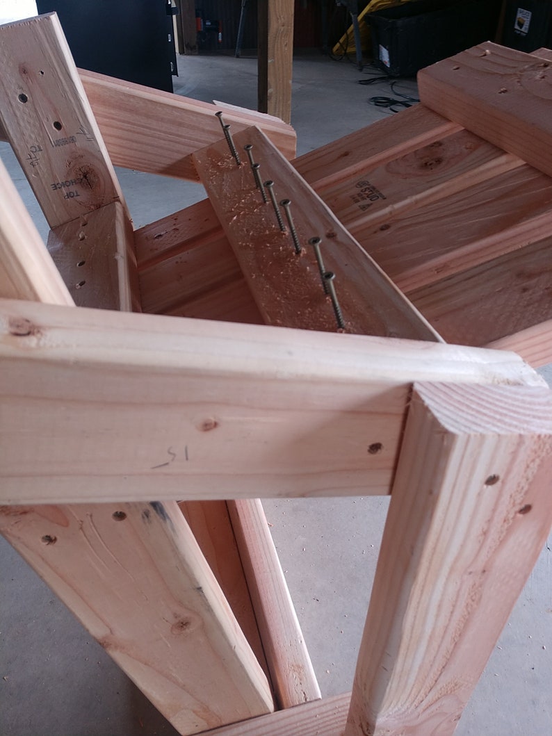 Plany krzeseł Adirondack 2x4 w rozmiarze dziecięcym — idealny rozmiar dla dzieci! zdjęcie 5