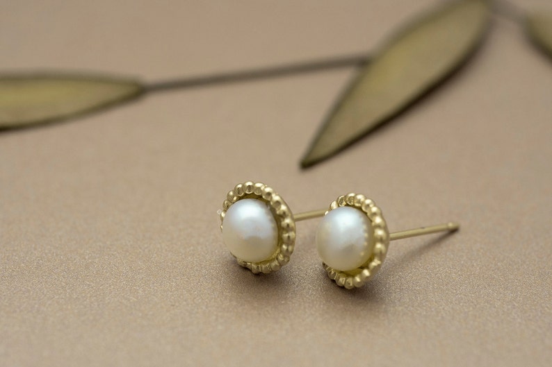 Pearl Stud Earrings Pair of Post Gemstone Earrings pearl Etsy