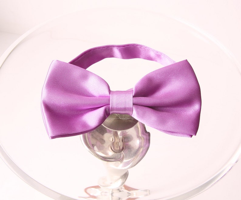 Groom's Bowtie, Light Purple Bowtie For The Groom, Men's Gift, Groom's Tie, Groom's Gift, Light Orchid Wedding Bowtie, Satin Bowtie image 2