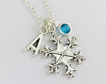 Gepersonaliseerde sneeuwvlokketting met initiële bedel en geboortesteenkristal, kerstsieraden, wintertrouwbedankjes, op maat gemaakt cadeau voor haar