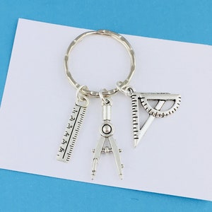Wiskundesleutelhanger, wiskundeleraar cadeau voor haar, wetenschapsliefhebber cadeau voor hem, wiskundige cadeau, architect cadeau, aardrijkskunde afstuderen meetkunde cadeau