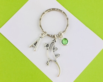 Llavero de lagarto personalizado, llavero de geco, regalo personalizado con inicial y dije de piedra de nacimiento, regalo de salamandra para él, regalo gótico para amantes de los animales