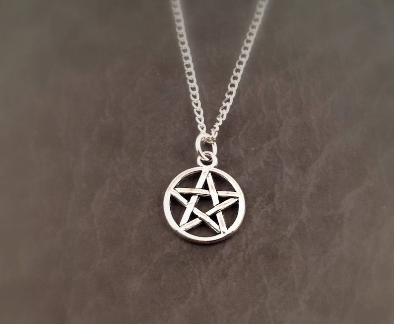 Pentacle Necklace, Pentagram necklace, witch necklace jewelry Halloween costume Wicca jewellery necklace Wiccan gothic necklace gift for her 