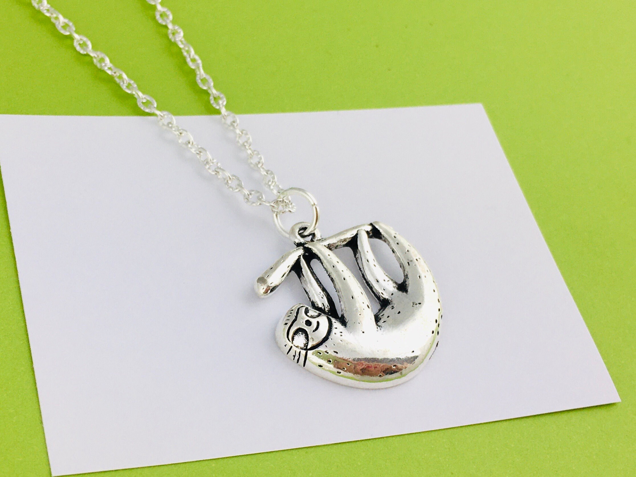 Faultier Halskette Mit Herz-Anhänger – Niedlicher Tier-Schmuck Für Frauen & Mädchen