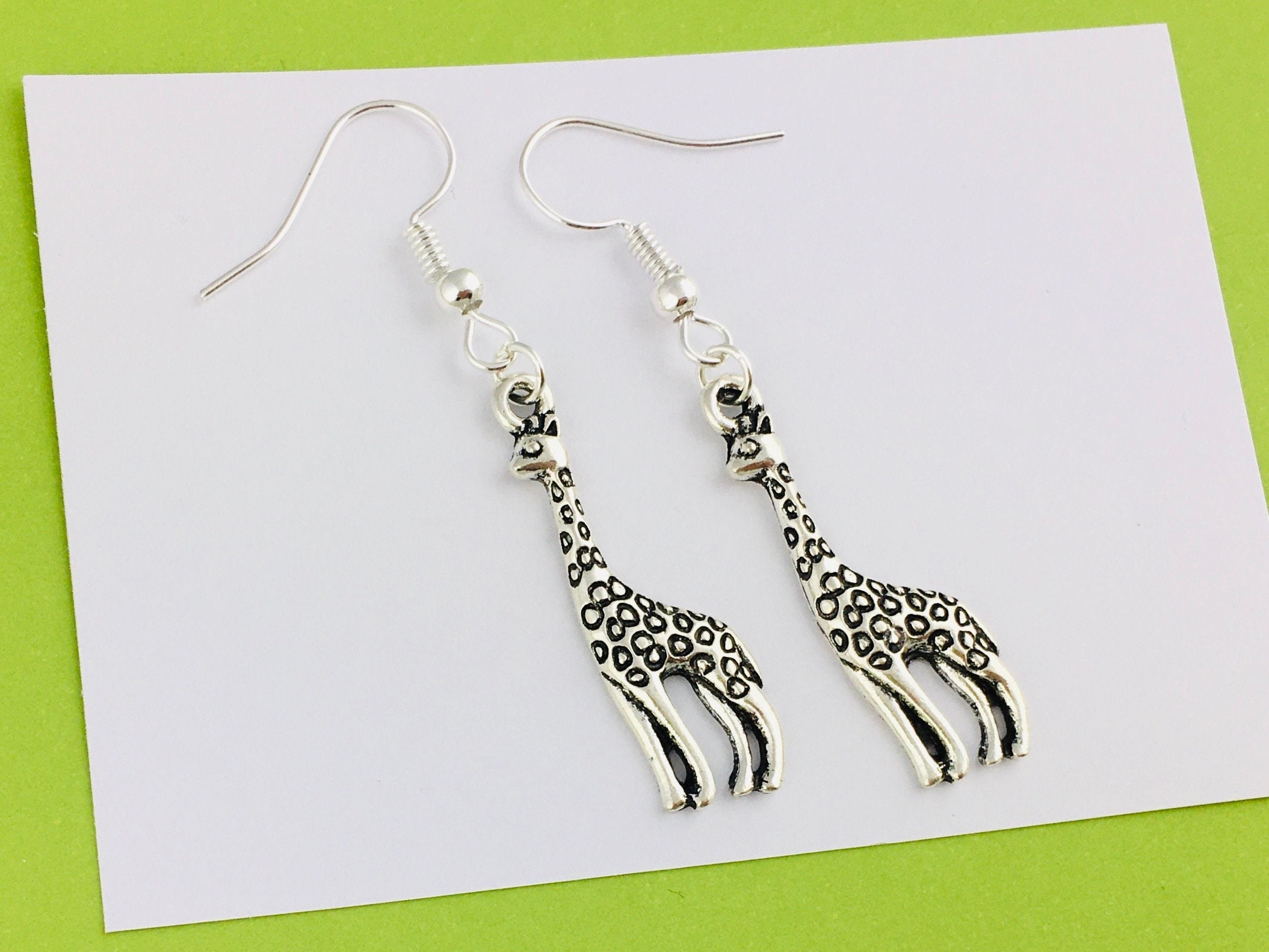 Orecchini A Forma Di Giraffa In Argento Sterling 925 Ossidato: Design Esclusivo Katy Craig, Misura 5x10 Mm