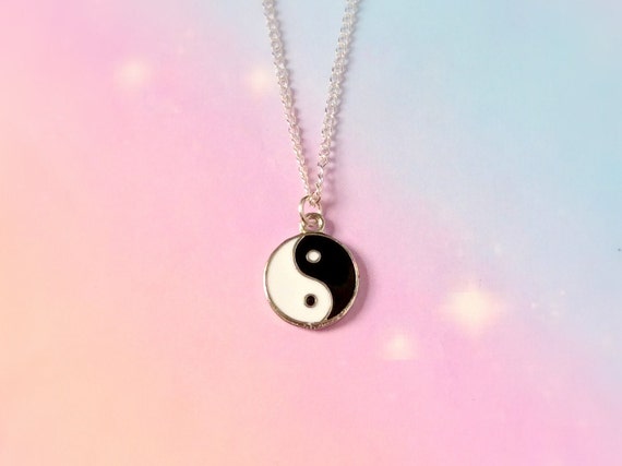 Collier Yin Yang Collier Demail Bijoux De Yoga Collier Etsy France Collier Yin Yang Collier Demail Bijoux De Yoga Collier Etsy France