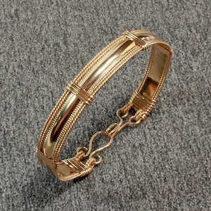 Contemporary Smooth Pattern Gold Bangle Bracelet, 14k Gold Bracelet Women, Handmade 14k Gold Fill Bangle, Wire Wrap Bracelet