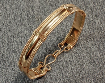 Contemporary Smooth Pattern Gold Bangle Bracelet, 14k Gold Bracelet Women, Wire Wrap Bracelet, Handmade Gold Fill Bangle