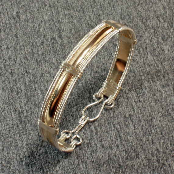 14k Gold-filled Smooth Wire Bangle Bracelet 14k Gold-filled Smooth Wire Bangle Bracelet