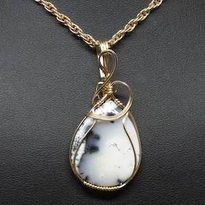 Pingente de pedra preciosa de ágata dendrita, colar de opala dendrita, fio enrolado em ouro 14K, joias de dendrita feitas à mão, colar com pingente de dendrita