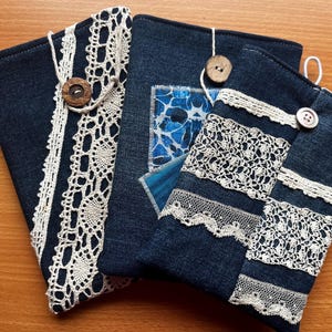 Kindle, e-reader sleeve. Upcycled denim. Padded