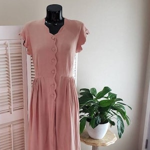 Vintage 40s Blush Pink Scallop Trim Crepe Dress RARE S/M image 1