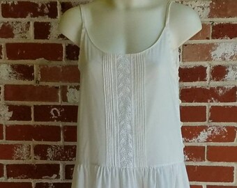 Vintage White 80s Dress Cottagecore  Victorian Shift Side Button Lace m