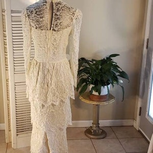 Vintage 80s Handmade All Lace Romantic Scalloped Ivory Tiered Wedding Dress 28 waist image 5