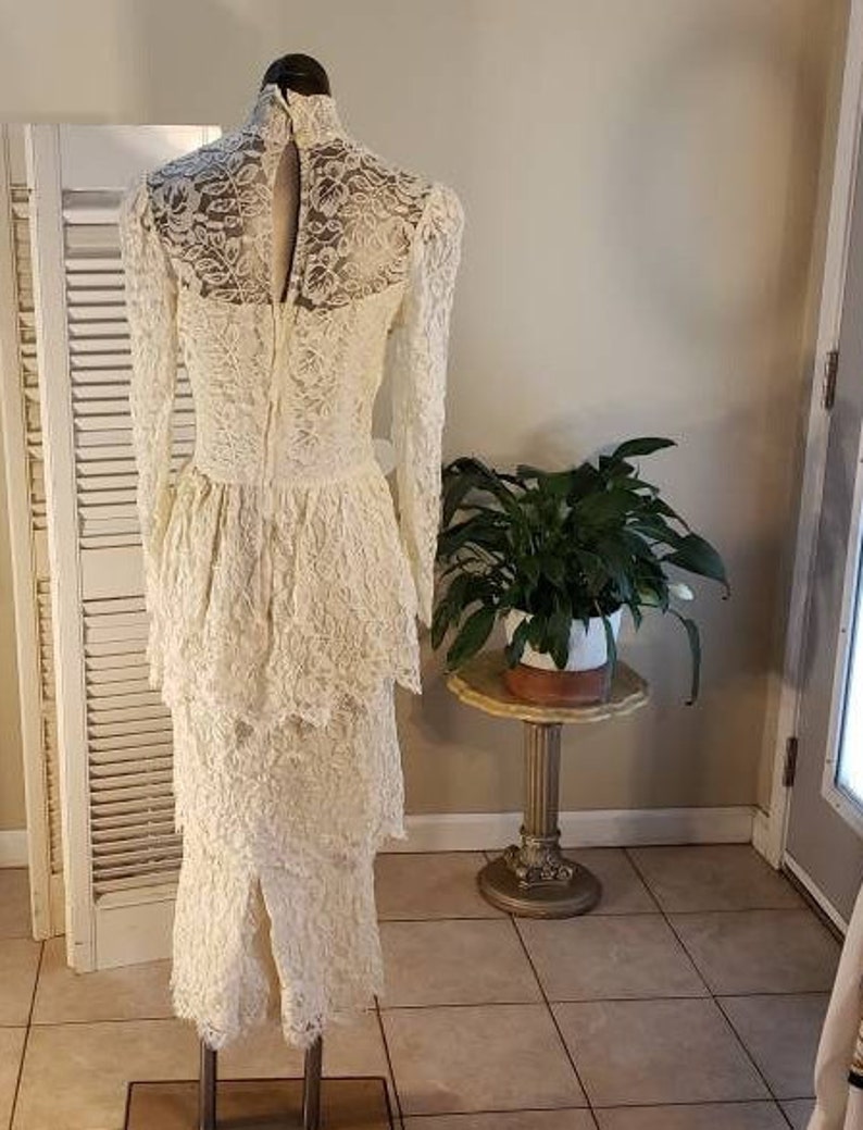 Vintage 80s Handmade All Lace Romantic Scalloped Ivory Tiered Wedding Dress 28 waist image 5