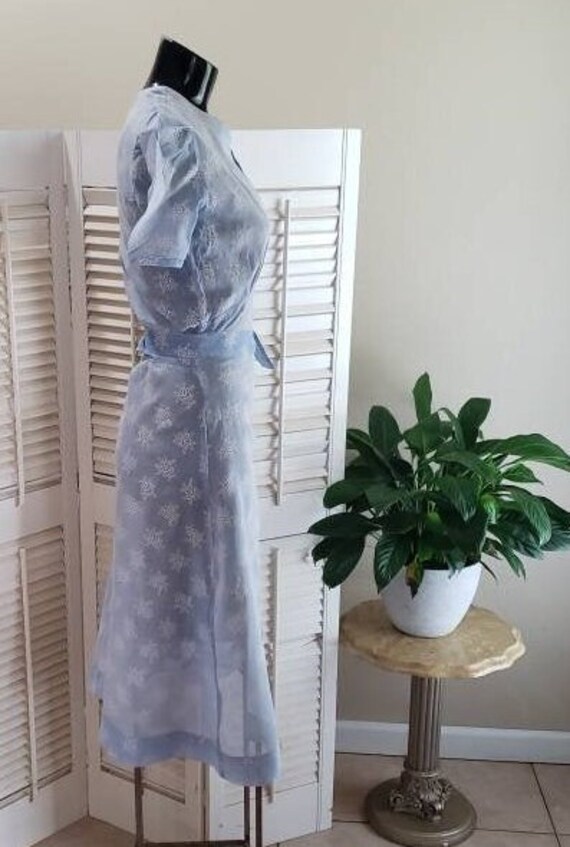 Vintage 1930s Gorgeous Sheer Blue/white Day Dress… - image 3