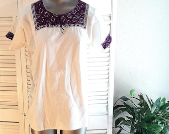 70s Vintage Weiß/Lila Handbesticktes Baumwoll Top / Oaxaca Top / Boho Top / S/M