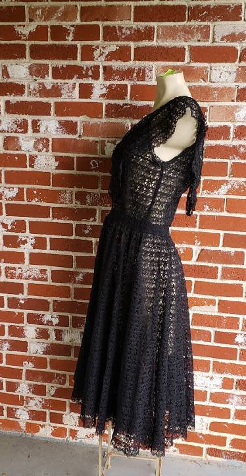 Vintage 40s STUNNING Black LACE Dress Plunging Front and Back M/L image 3