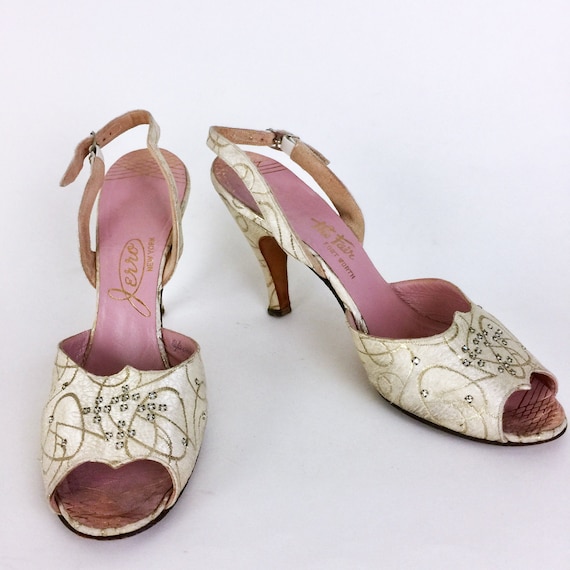 Vintage 30s 40s Jerro Heels Shoes Cream and Gold R