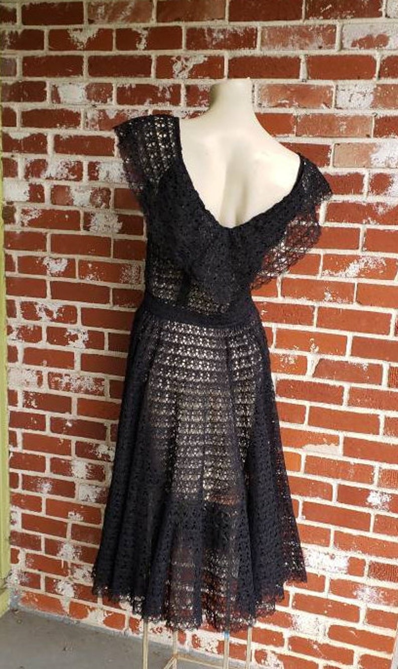 Vintage 40s STUNNING Black LACE Dress Plunging Front and Back M/L image 4