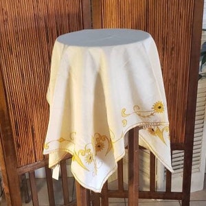 Vintage 40s Yellow Gold Cotton Tablecloth Hand Embroidered image 5