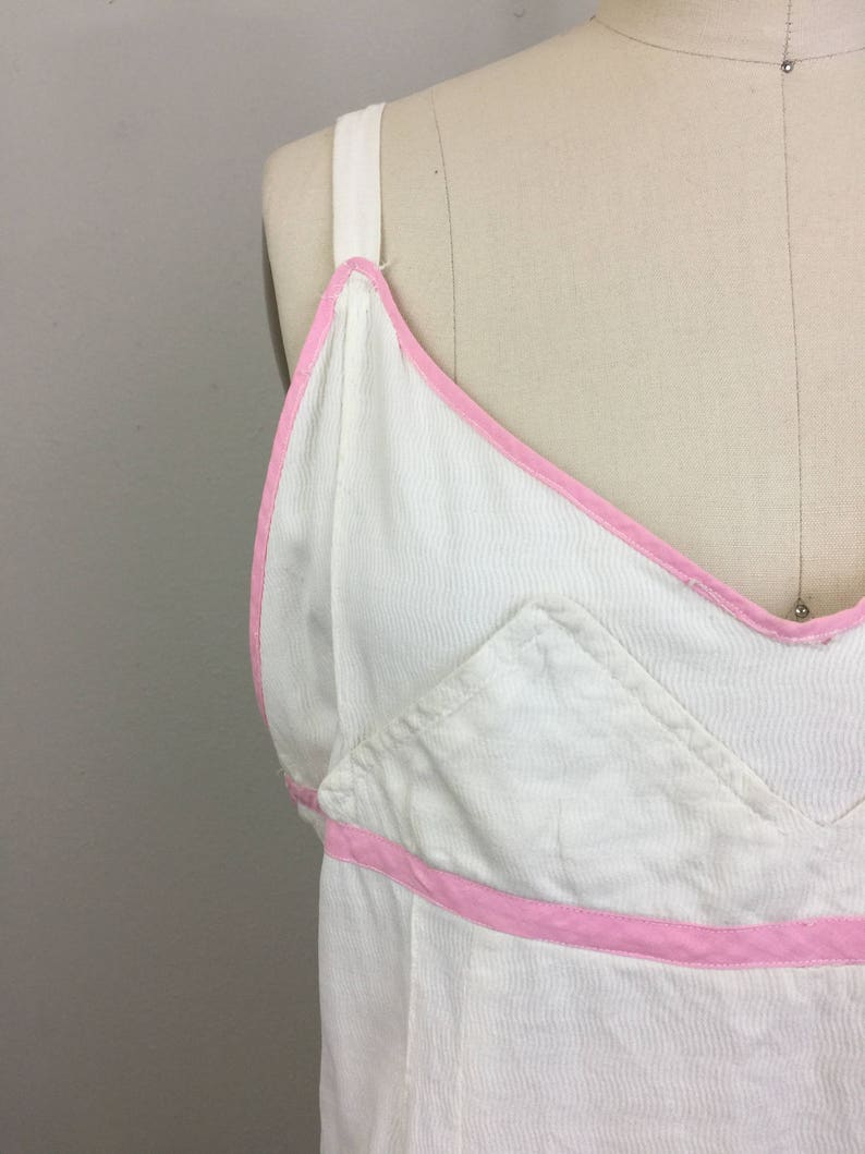 Vintage 1920s White Cotton Sundress w/ Pink Trim 20s Flapper Dress Deco M/L image 3