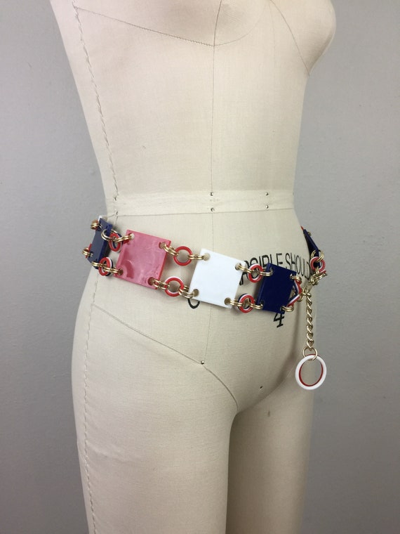 Vintage 60s Plastic Chain Link Belt Red White and Blu… Gem