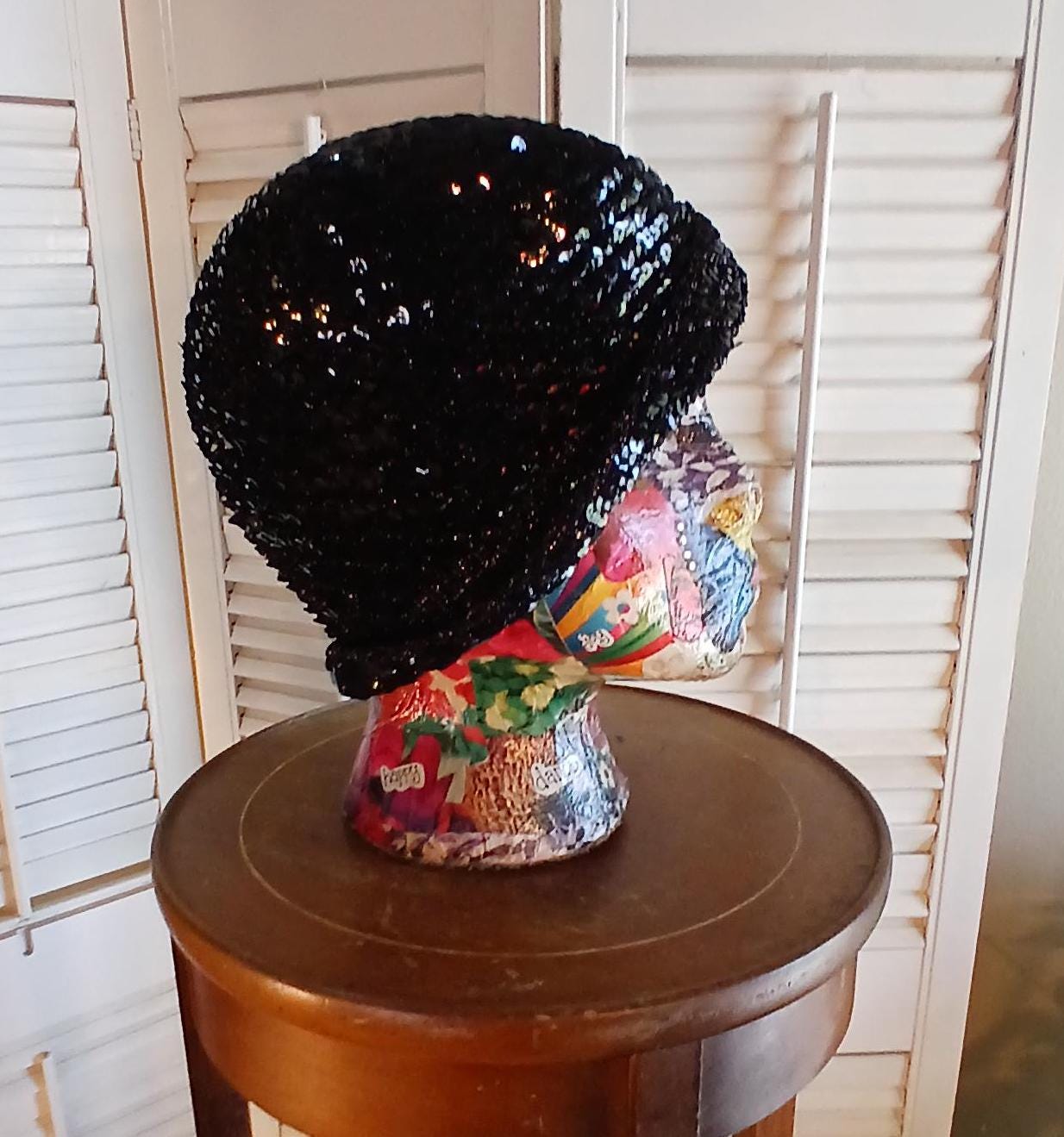 Rare 1970s HALSTON Glossy Black Sequin Skull Cap Cloche / S 