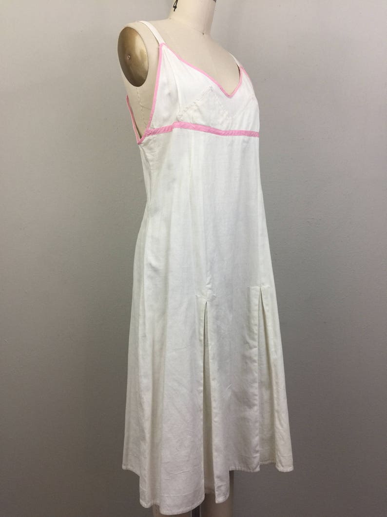 Vintage 1920s White Cotton Sundress w/ Pink Trim 20s Flapper Dress Deco M/L image 4