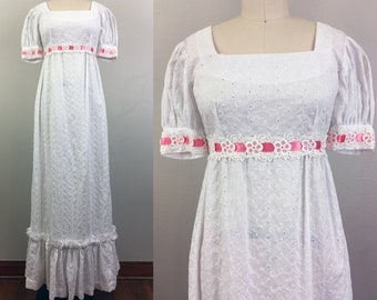 Vintage jaren '60 jaren '70 Witte EYELET Maxi Jurk Victoriaanse Prairie jaren '60 jaren 1970 Regency Dress XS/S