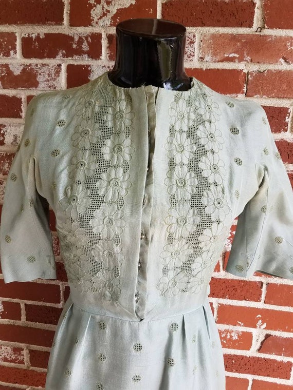Vintage 50s CARLYE Silk Wriggle Dress w/Amazing Detail Betty Draper Vintage 50s CARLYE Silk Wriggle Dress w/Amazing Detail Betty Draper